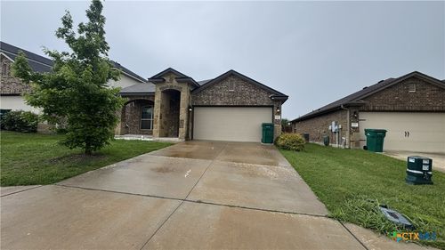 406 Stonewall Rdg, Harker Heights, TX, 76548-1695 | Card Image