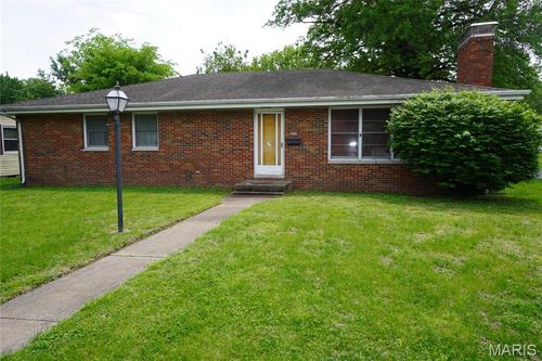 2000 Manley Ave, Granite City, IL, 62040-3918 | Card Image