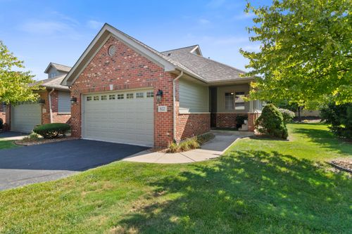 822 Boxwood Dr, Munster, IN, 46321-2867 | Card Image