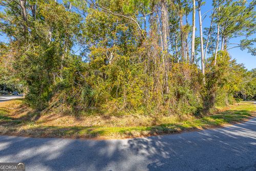 133 Helmich Dr, Brunswick, GA, 31525-5010 | Card Image