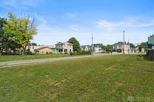 800 Xenia Avenue, Dayton, OH, 45410 | Card Image