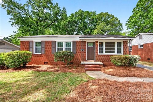 4820 Charleston Dr, Charlotte, NC, 28212-5517 | Card Image