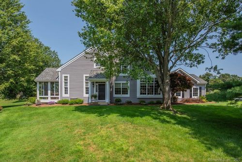 1-1 Priorwood Gdns, Cromwell, CT, 06416-2710 | Card Image