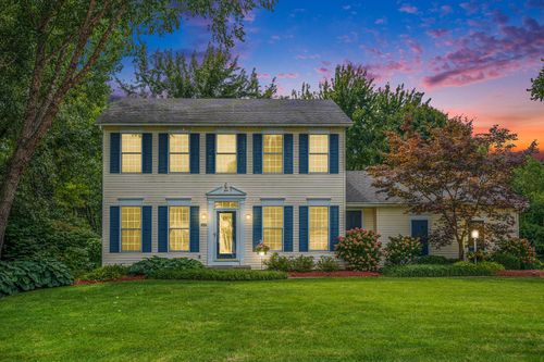 100 Dogwood Cir, Dowagiac, MI, 49047-2199 | Card Image