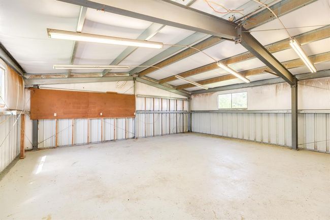 Interior of previous photo. This is the side without the bay doors. | Image 44