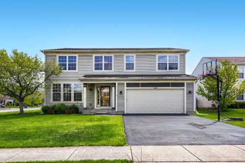555 N Haverhill Ln, South Elgin, IL, 60177-3209 | Card Image