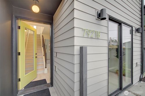 b-7912 34th Avenue Sw, Seattle, WA, 98126 | Card Image
