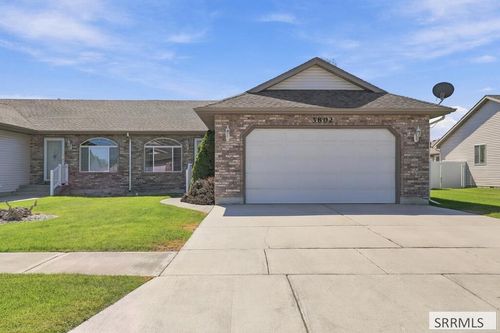 3802 Briar Creek Cir, Ammon, ID, 83406-4687 | Card Image