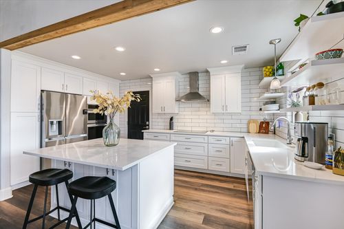 18516 Champions Cir, Lago Vista, TX, 78645-8603 | Card Image