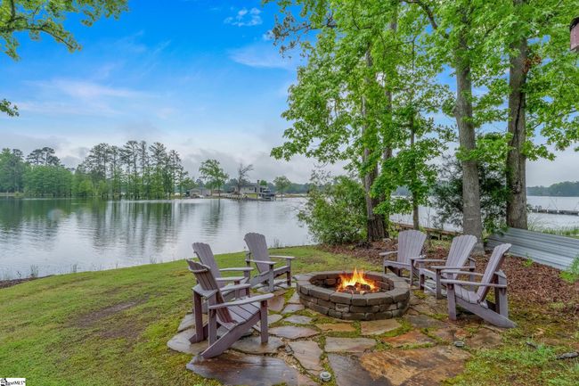 653 R B Baker Dr, House other with 3 bedrooms, 3 bathrooms and null parking in Chapin SC | Image 4