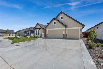 150 S Ziklag Ave, House other with 3 bedrooms, 2 bathrooms and 3 parking in Kuna ID | Image 3