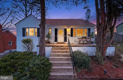 905 N Mckinley Rd, ARLINGTON, VA, 22205-1617 | Card Image