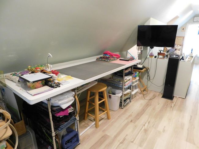 Sellers would like to leave the white table | Image 34