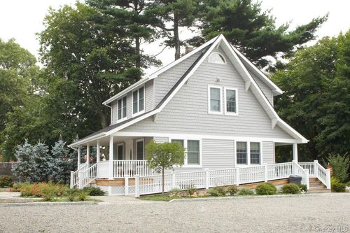 1904 New York Ave, Huntington Station, NY, 11746-2904 | Card Image