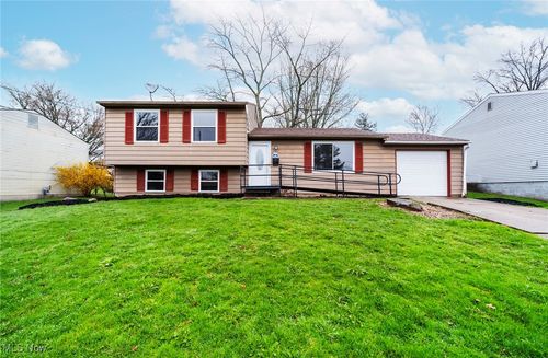 251 Harold Ln, Campbell, OH, 44405-1167 | Card Image