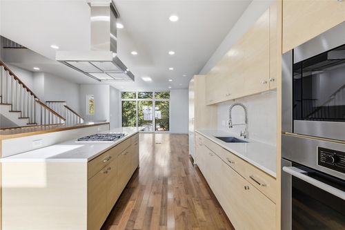 3507 Harmon Ave, Austin, TX, 78705-1827 | Card Image