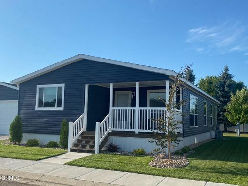 1614 Fox Dr Se, Mandan, ND, 58554-4460 | Card Image
