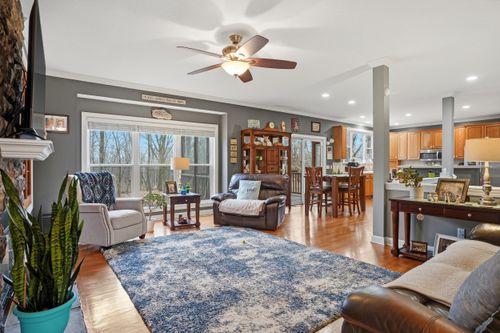 9551 Interstate 70 Dr Ne, Columbia, MO, 65202-7780 | Card Image