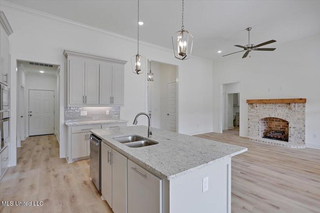 13-1014 Kensington Dr | Image 13