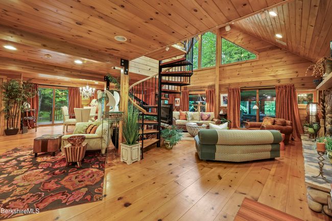 236 Surriner Rd, House other with 3 bedrooms, 3 bathrooms and null parking in Becket MA | Image 18