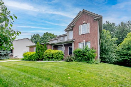1884 Autumn Glen Dr, Howell, MI, 48843-6110 | Card Image