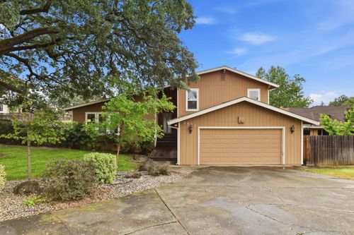 9872 Oakplace E, Folsom, CA, 95630-1918 | Card Image