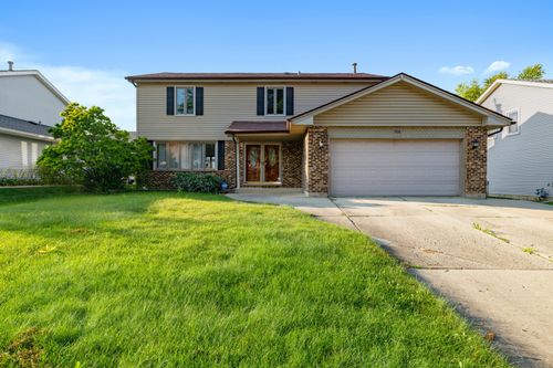 706 Point Dr, Schaumburg, IL, 60193-4363 | Card Image
