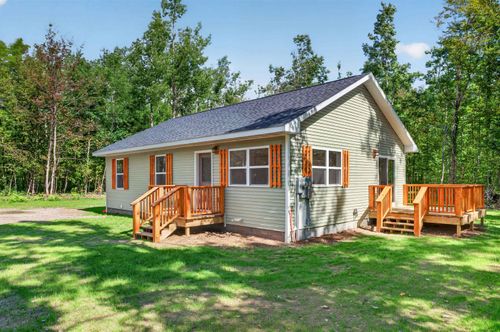 3509 N Point Dr, Gaylord, MI, 49735-8070 | Card Image