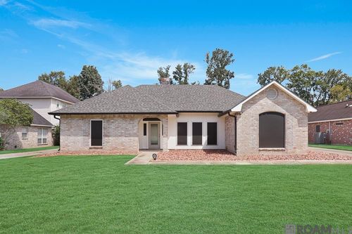 3314 Westervelt Ave, Baton Rouge, LA, 70820-5038 | Card Image