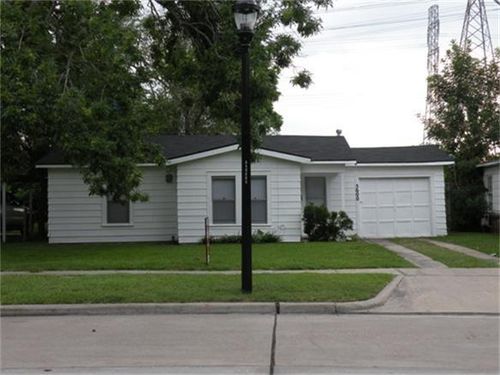 5600 Community Dr, Houston, TX, 77005-1904 | Card Image