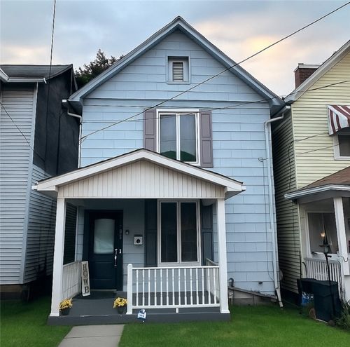 732 Crescent Ave, Ellwood City, PA, 16117-1920 | Card Image