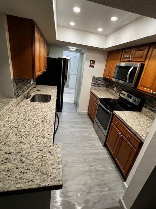 apt-201a-5570 Nw 44th St, Lauderhill, FL, 33319-6153 | Card Image