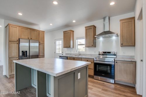 10610 W Massingale Rd, Tucson, AZ, 85743-8737 | Card Image