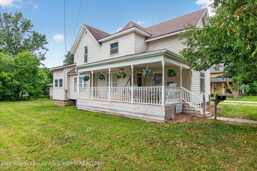 311 W Main St, Grand Ledge, MI, 48837-1037 | Card Image