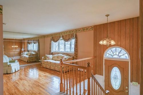 15 Crawford Ct, Huntingtn Sta, NY, 11746-1502 | Card Image