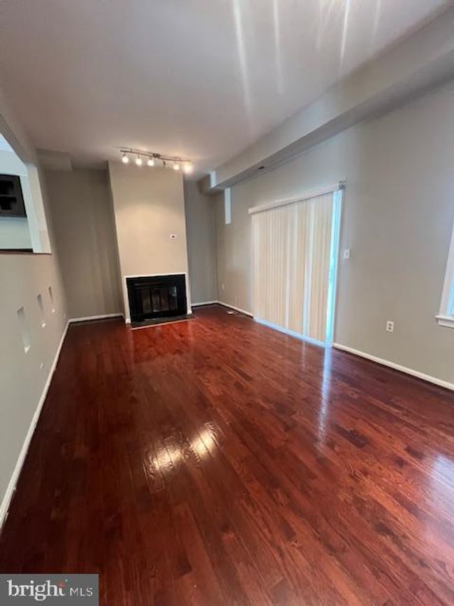 18509 Grackle Way, Townhouse with 3 bedrooms, 4 bathrooms and null parking in GAITHERSBURG MD | Image 7