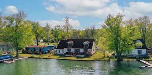 5896 W Lake Rd, Auburn, NY, 13021-1154 | Card Image