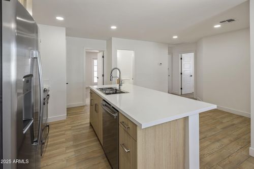 2-220 N Drew St, Mesa, AZ, 85201-6685 | Card Image