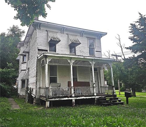 204 S Elm St, Ottawa, KS, 66067-2137 | Card Image