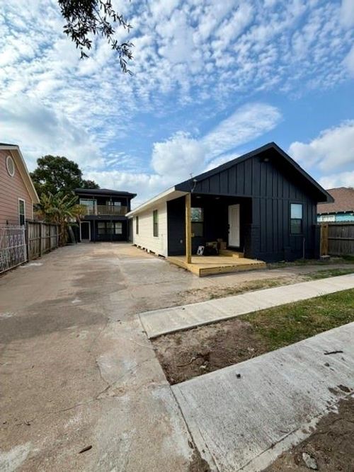 4607 Billingsley Street, Houston, TX, 77009 | Card Image