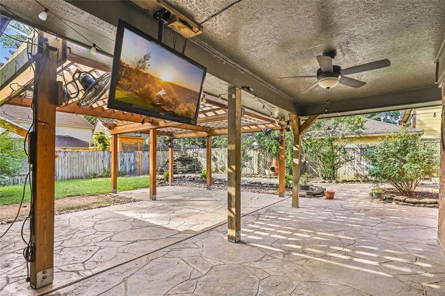 19510 Alinawood Dr, House other with 4 bedrooms, 3 bathrooms and 2 parking in Humble TX | Image 5
