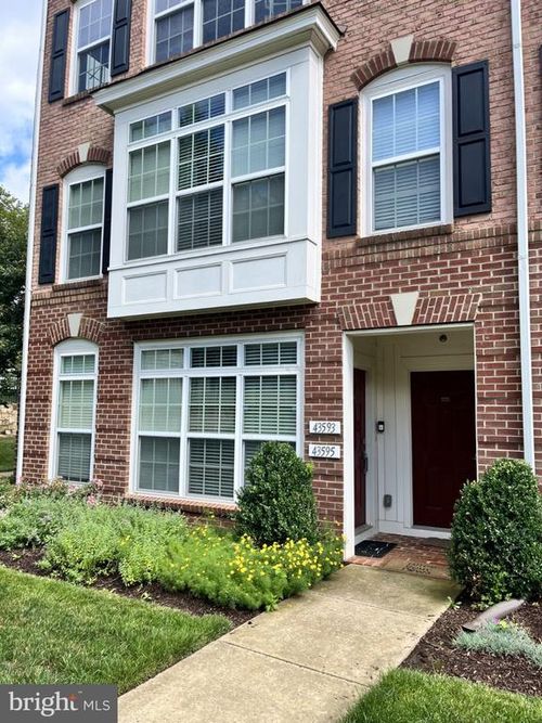 43595 Mahala St, LEESBURG, VA, 20176-6518 | Card Image