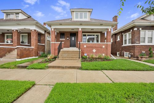 8041 S Ada Street, Chicago, IL, 60620 | Card Image