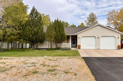 390 N 200 W, Parowan, UT, 84761 | Card Image