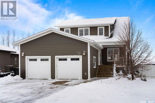 52 Fairway Cres, White City, SK, S4L0A7 | Card Image