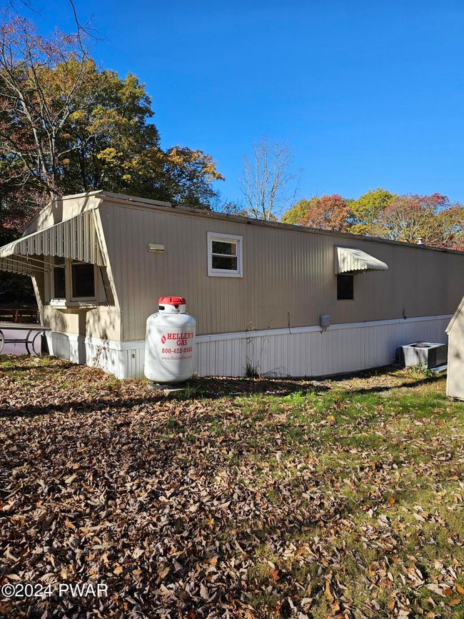 Side Exterior | Image 13