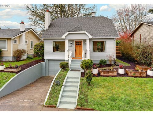 7325 Se 22nd Ave, Portland, OR, 97202-6233 | Card Image