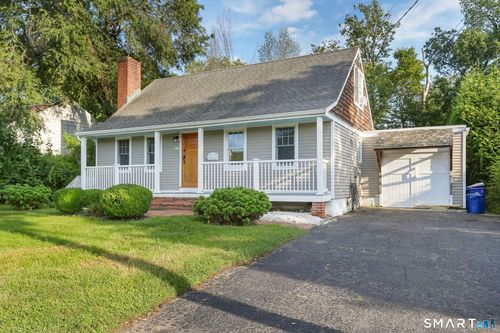40 Emerson St, Norwalk, CT, 06855-2136 | Card Image