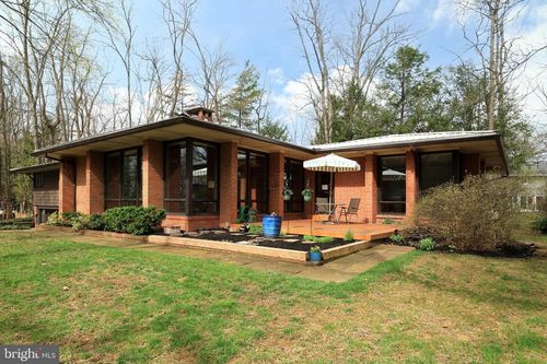 219 Ronan Dr, STATE COLLEGE, PA, 16801-7812 | Card Image