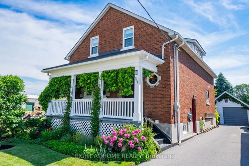 739 Albert St, Oshawa, ON, L1H4T7 | Card Image